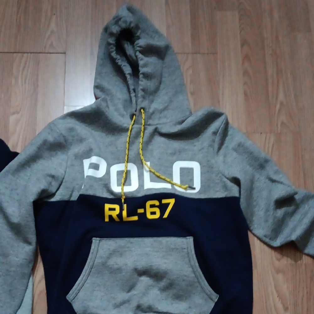2 Polo Hoodies